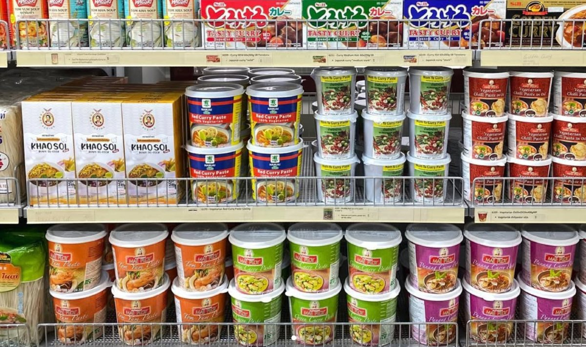 Thai Fong-hero-background